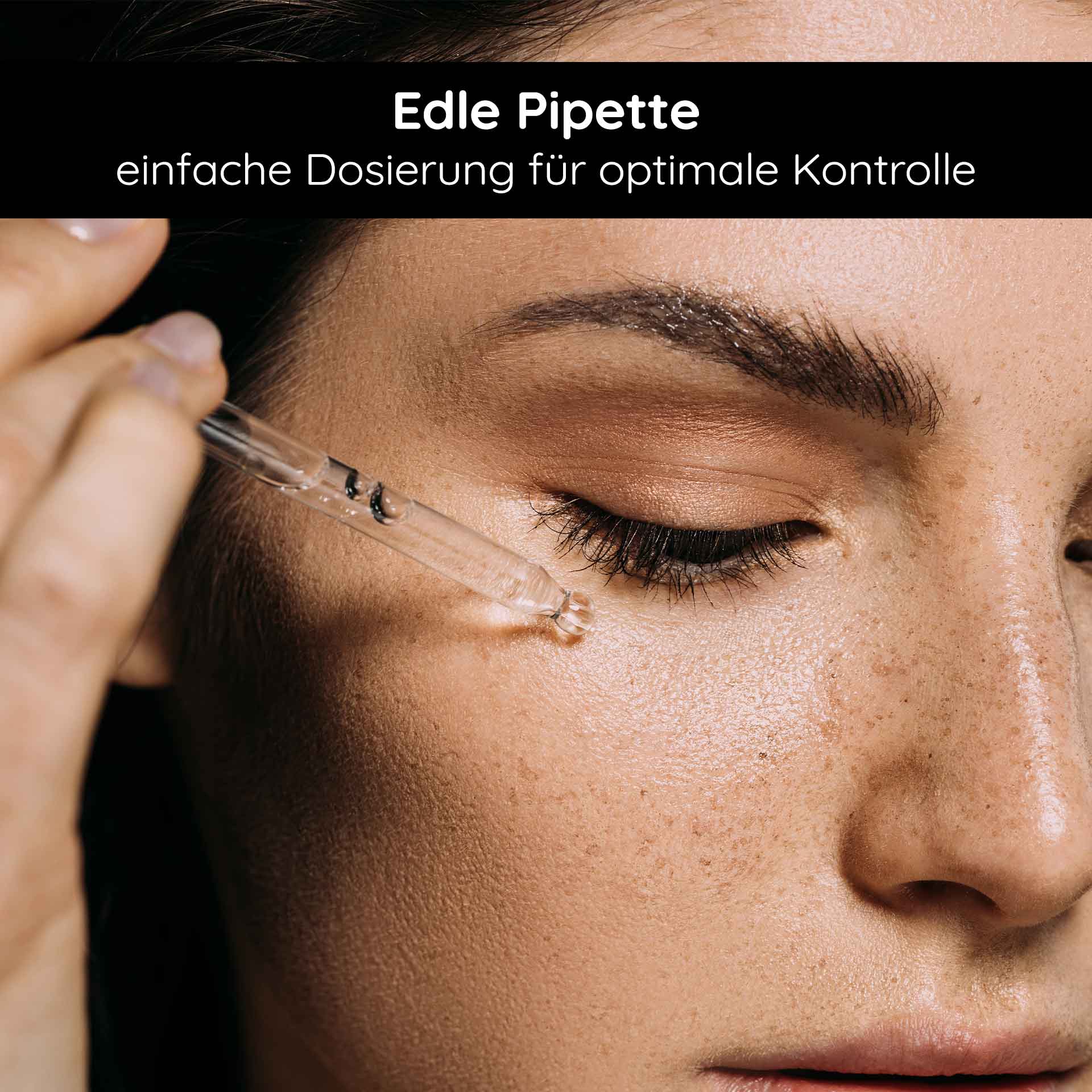 美黑面部精华素 30 毫升 天然美黑精华素 Edle Pipette mit Selbstbräuner-Tropfen für einfache Dosierung und optimale Kontrolle auf dem Gesicht einer Frau mit makelloser Haut.